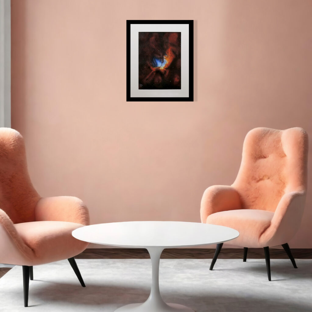 Tableau de la nébuleuse du sorcier par Arielle Payet encadré dans un salon orange