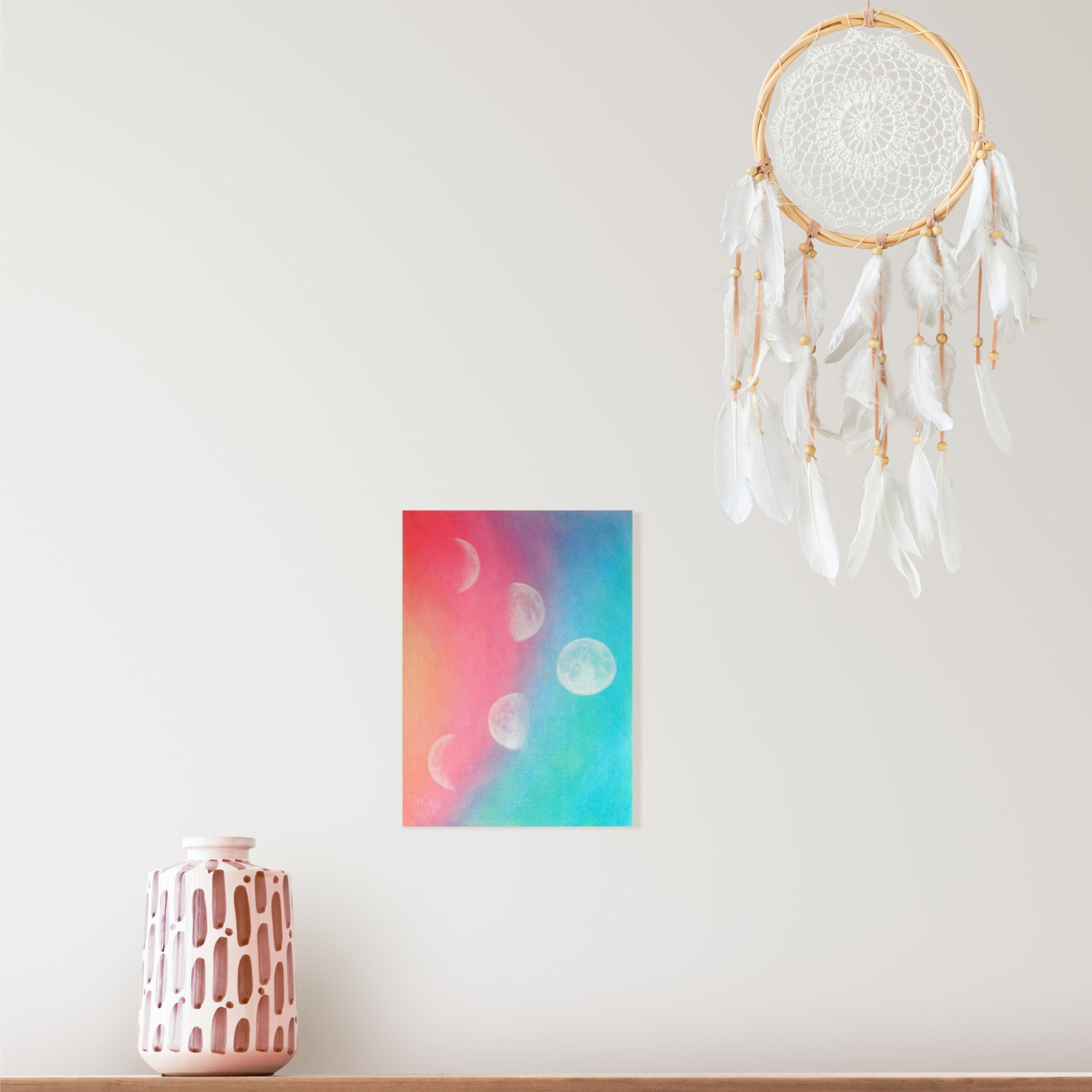 Peinture "Phases lunaires" d'Arielle Payet en situtation sur un mur